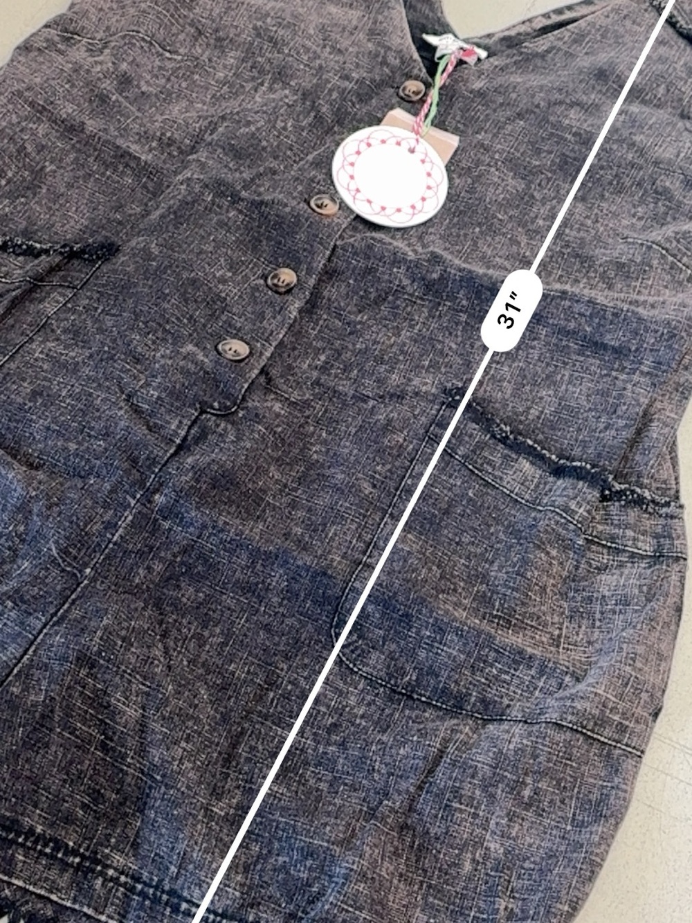 Umgee Black Linen Blend Frayed Stonewash Sleeveless Button Back
Top Blouse Large - Picture 8 of 8